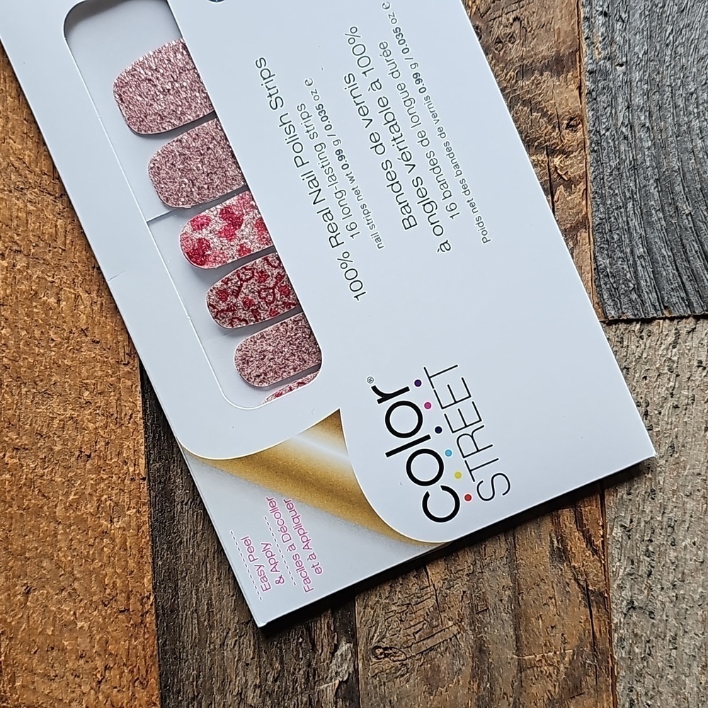 Color Street Real Nail Polish Strips IT'S A KEY-PER Hearts